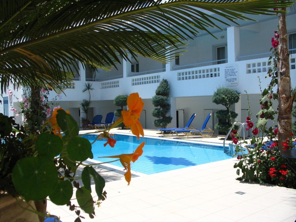 Emerald Hotel Malia Exterior foto